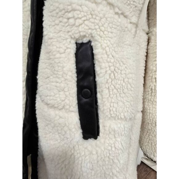 NWOT Levi Strauss Faux Shearling Sherpa Hooded Coat Jacket Women’s M (Read) - Picture 9 of 14